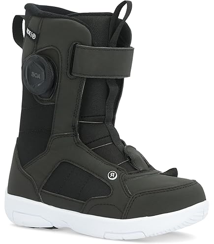 Amazon.com : DC Boy's Scout Snowboard Boots (Little Kid/Big
